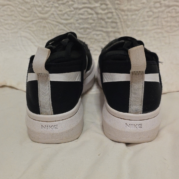 Nike Court Vision Alta Black White Sneakers Tennis shoes Women's 6.5 Classic - Picture 4 of 11